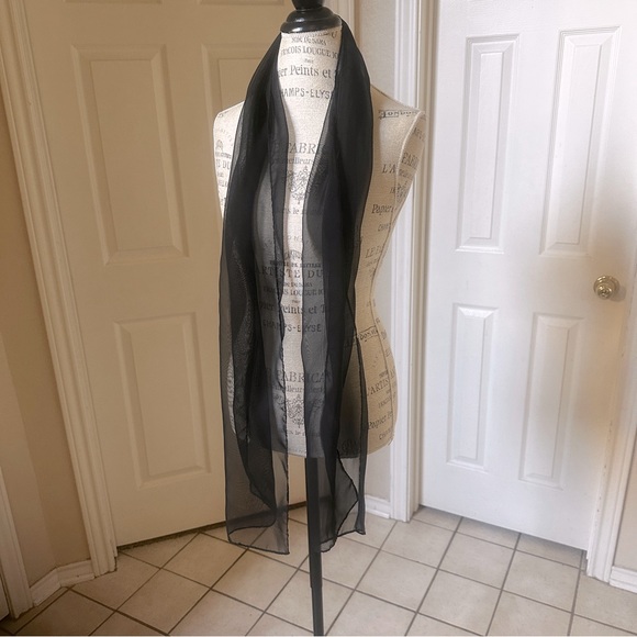 Black Over Gold Vintage Design Long Dress - Picture 15 of 16